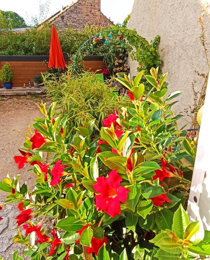 Gite Le 16, Sous Les Tremieres Fleurey-sur-Ouche Exterior foto